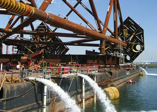 Ballast system in action during load out